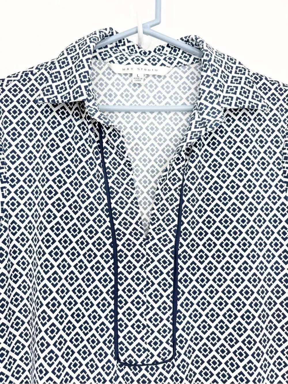 Max Studio Blue Complimentary Print Geometric Short Sleeve Midi Shift Dress - Picture 4 of 12